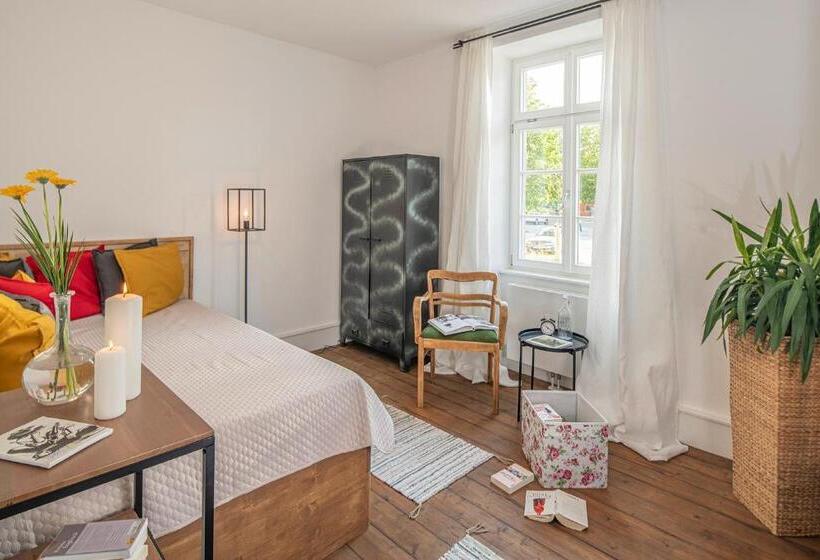 Студио Стандарт с Балконом, Boardinghouse Alte Spinnerei