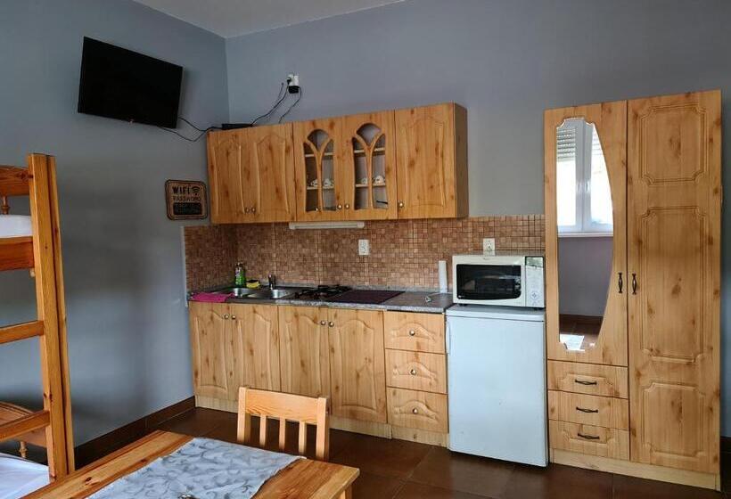 Семейный Номер, Amina Apartman