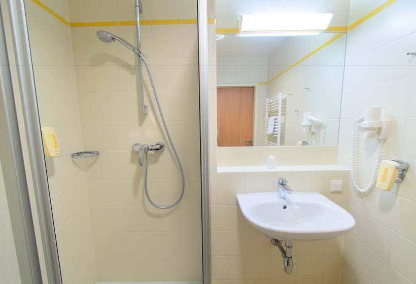Апартаменты 2 Спальни, Jufa Hotel Donnersbachwald