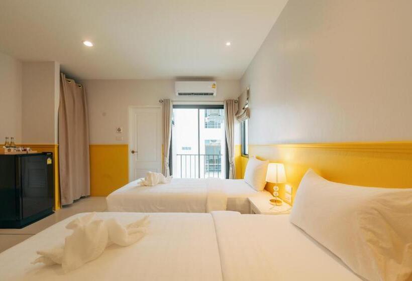 デラックスルーム, Chanita Hotel Chumphon