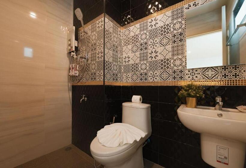 اتاق لوکس, Chanita Hotel Chumphon