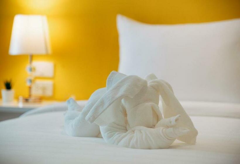 Номер Deluxe, Chanita Hotel Chumphon