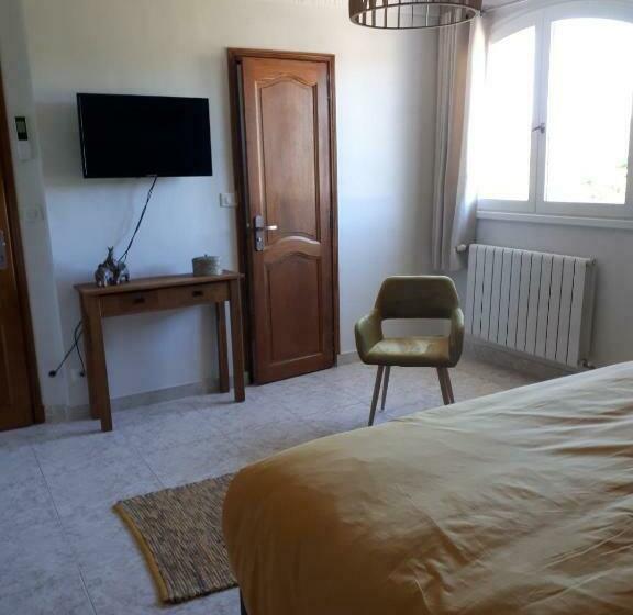 Standard Room King Size Bed, La Villa Des Ames Liées