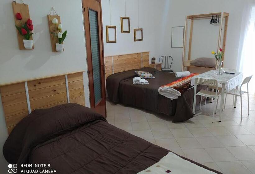 Номер Стандарт Трехместный, Bed & Breakfast Acquaviva Di Vullo Vincenzo