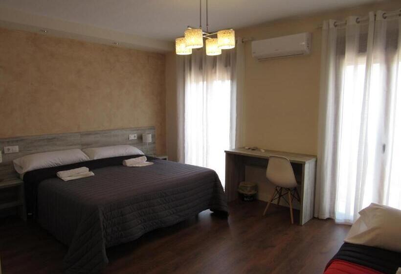 Люкс с Балконом, Albergue El Encuentro