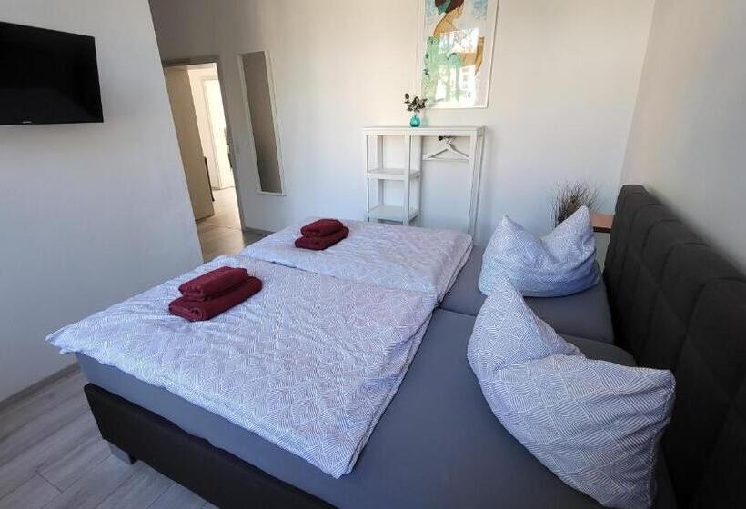 Quarto Estandar, Zum Obstler   Gaststätte Und Pension