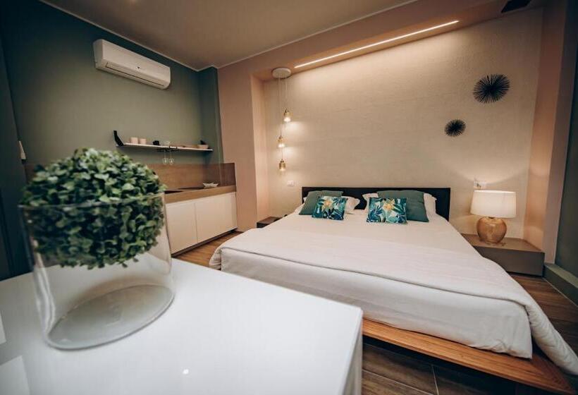 标准间带漩涡浴缸, Liconti Exclusive Rooms