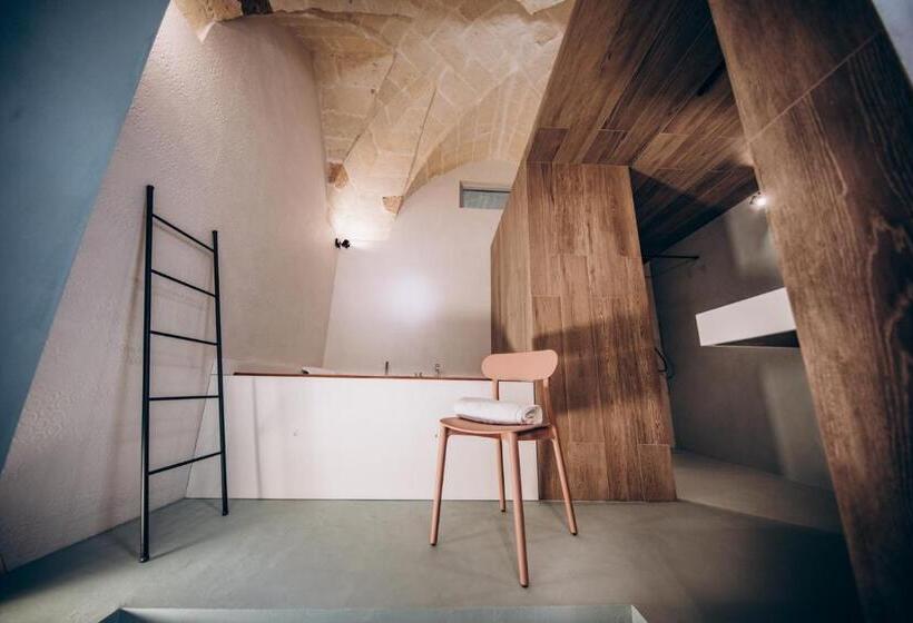 标准间带漩涡浴缸, Liconti Exclusive Rooms