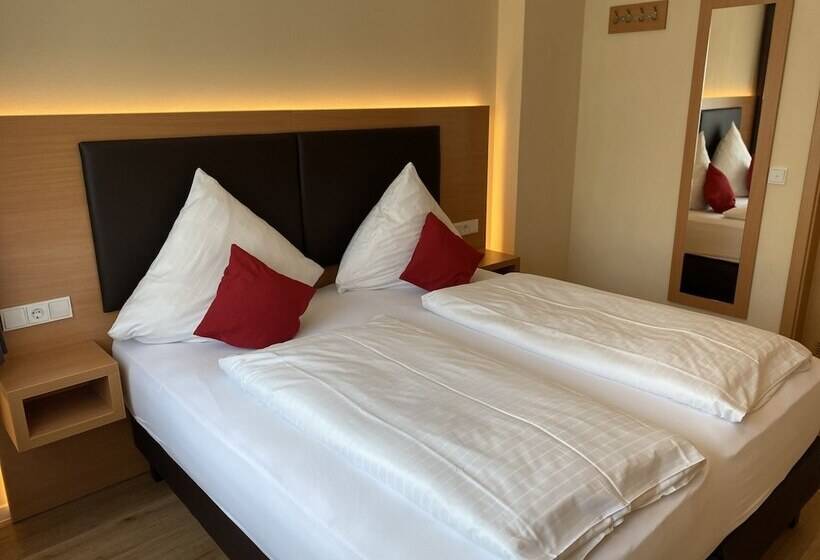 Quarto Triplo Deluxe, Moseltel Ernst,cochem