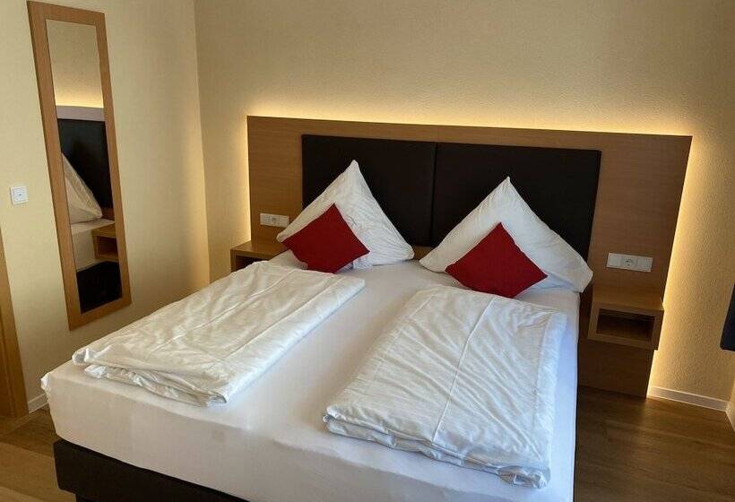 Quarto Triplo Deluxe, Moseltel Ernst,cochem