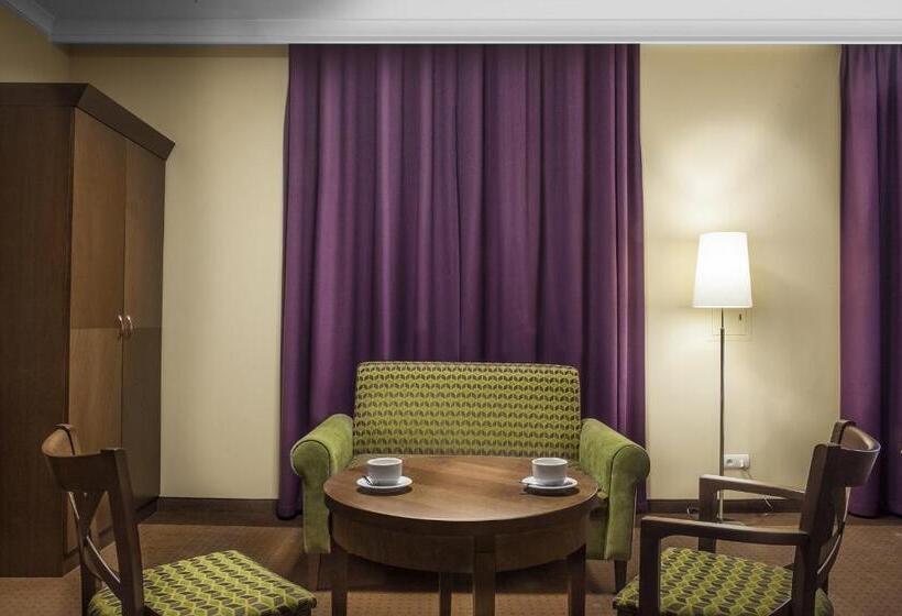 Номер Superior Кровать Кинг, Grand Hotel Kielce