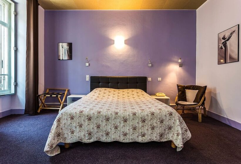 Номер Комфорт, Hôtel Adour