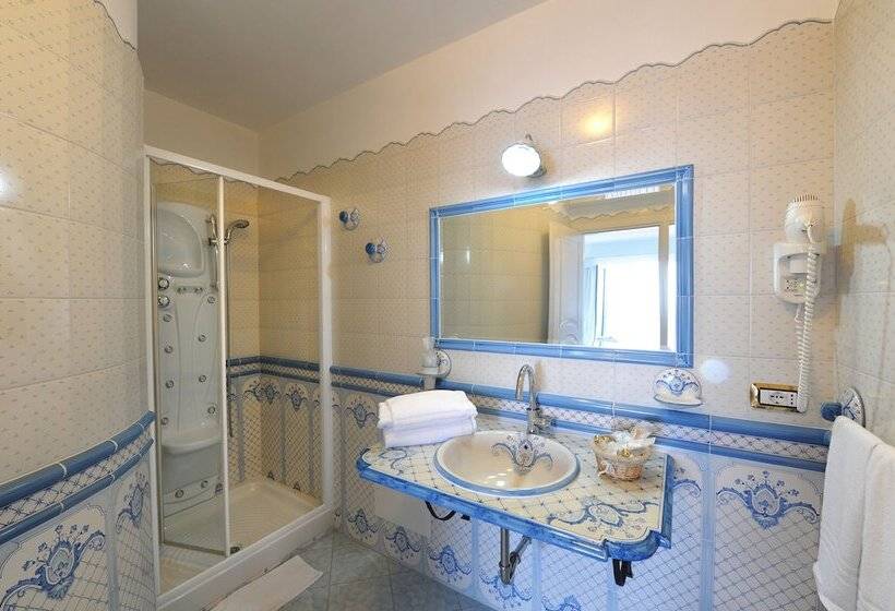 Номер Superior Вид на Море, Villa Maria Pia