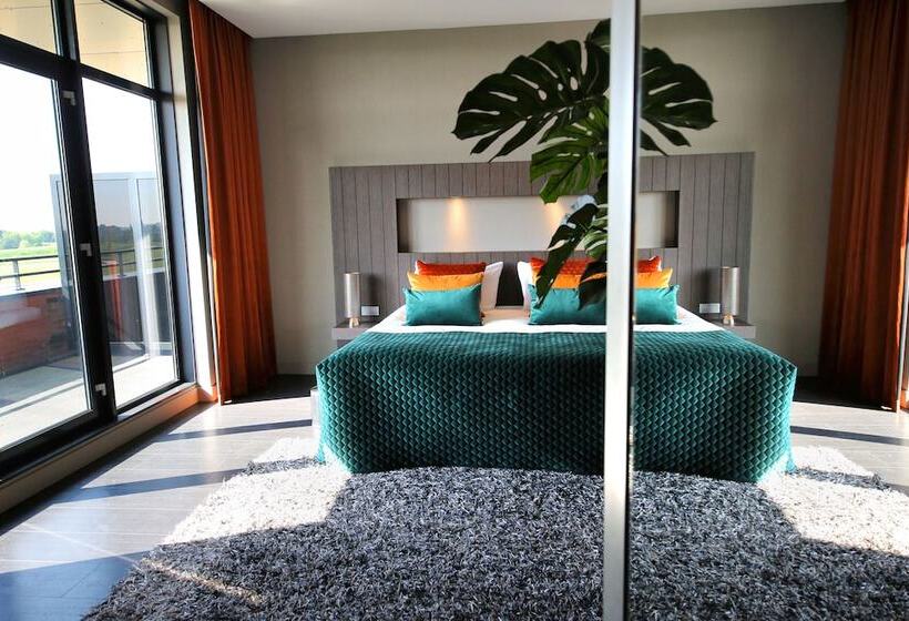 Люкс, Van Der Valk Hotel Middelburg