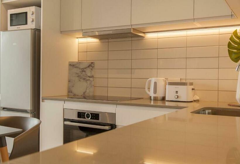 Apartamento 1 Dormitório com Vistas, 117 On Strand   Luxury Apartments