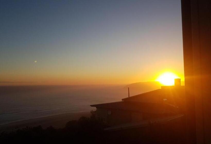 Номер Deluxe Вид на Море с Балконом, Kooboo Berry Ocean View, Self Catering Guesthouse