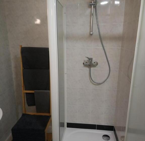 Quarto Familiar, Chambre Du Relais