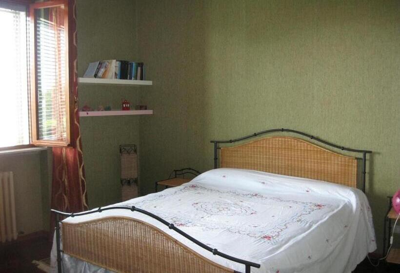 Номер Стандарт Трехместный, La Casa Dei Pini