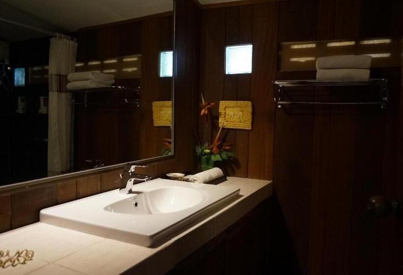 Quarto Estandar Cama King, Leprive Resort