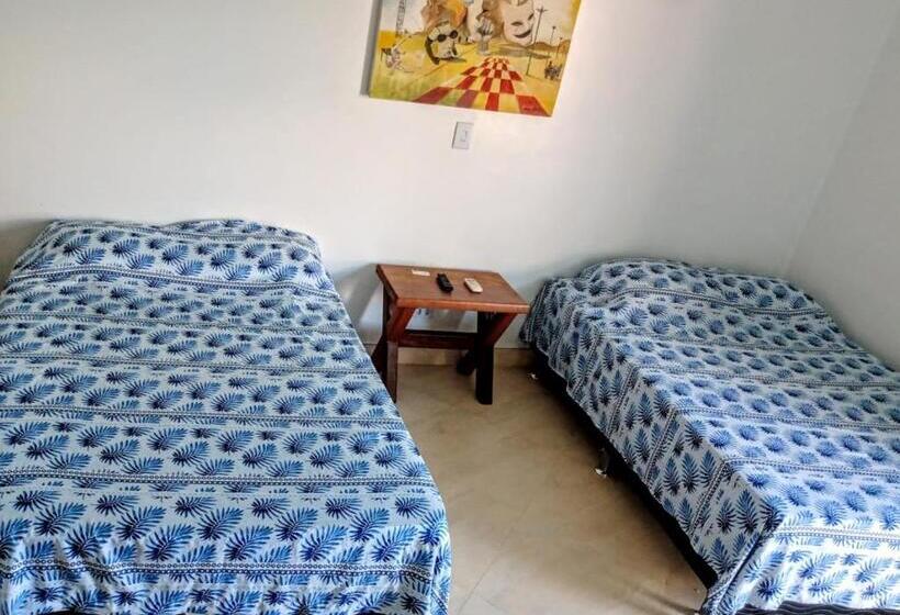 Семейный Номер, Casa Do Francês Na Praia