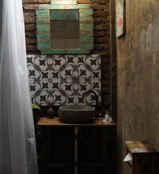 Quarto Estandar, Happy House Bnb Bromo Backpacker