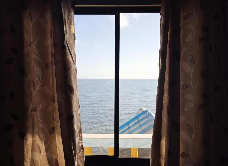 Семейный Номер Вид на Море, Sky Beach Inn