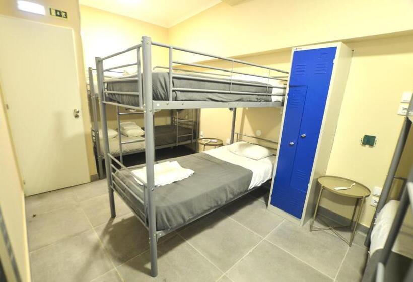 سرير فى غرفة مشتركه, Rooms Dp Setúbal