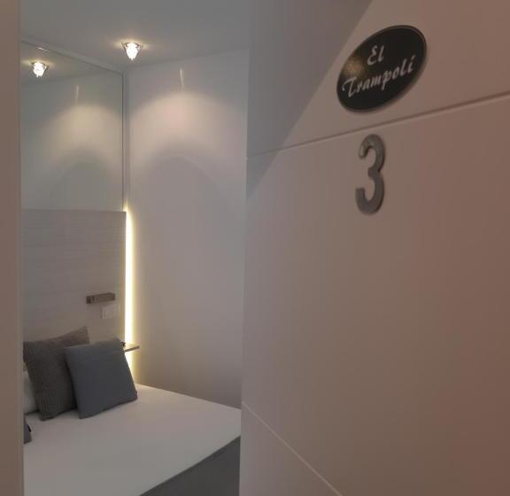 スタンダードインサイドビュールーム, Room Boutique 32
