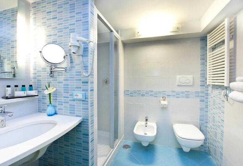 Quarto Superior, Sorrento Flats