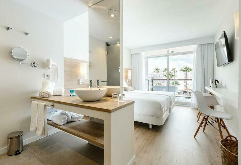 اتاق استاندارد با چشم‌انداز استخر, Aluasoul Ibiza  Adults Only