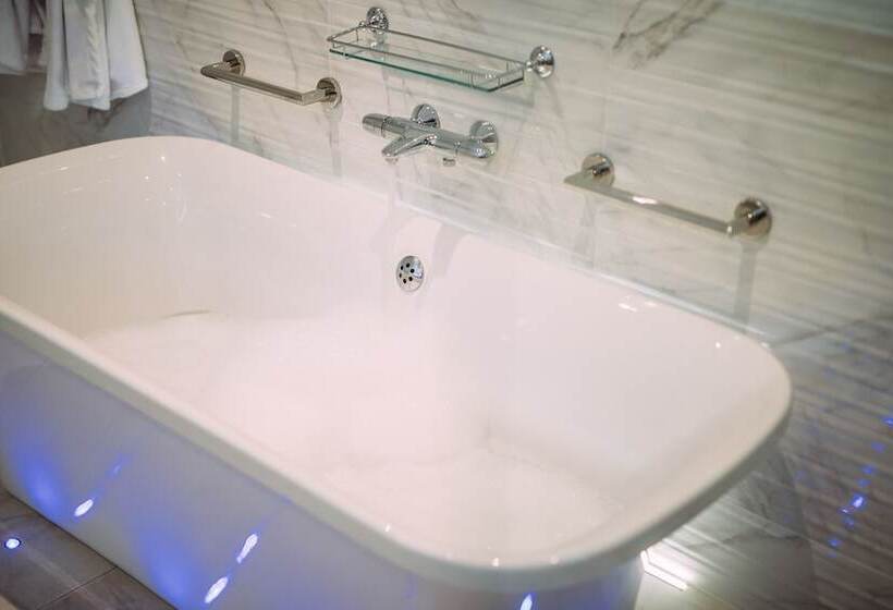 Номер Deluxe, The Valley Hotel & Carriage Gardens