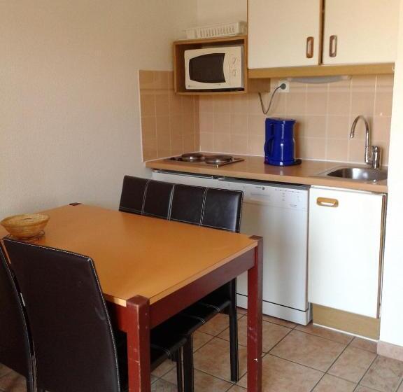 Студия Стандарт Interior, Mer Et Golf