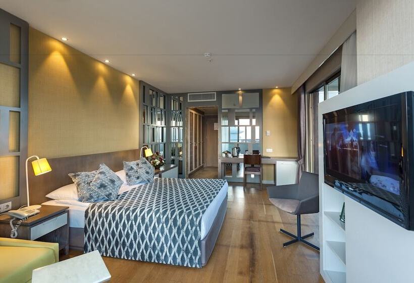 Номер Deluxe с Гидромассажем, Sherwood Dreams Resort