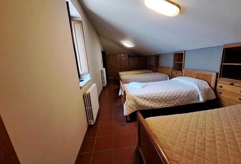 スタンダード４人部屋, Casa Per Ferie Ulivo D Assisi