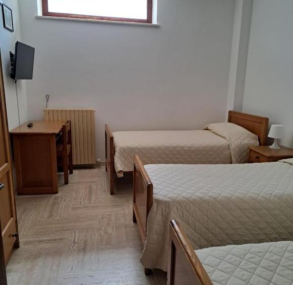 エコノミー４人部屋, Casa Per Ferie Ulivo D Assisi