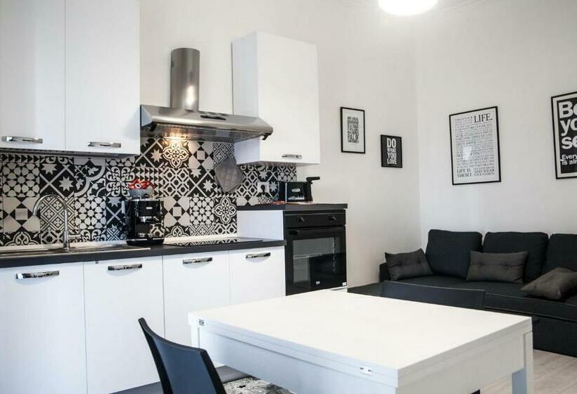 اتاق استاندارد با وان آب گرم, Catania Over Time   Tourist Rooms