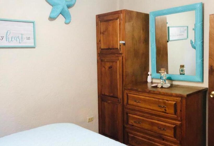 דירת חדר נוף לבריכה, Condo De Cortez