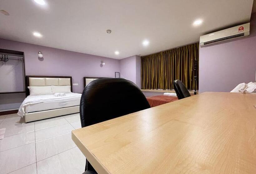Президентский Люкс, Hilltop Hotel Tanjung Malim