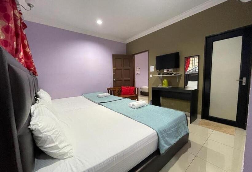 Семейный Номер, Hilltop Hotel Tanjung Malim