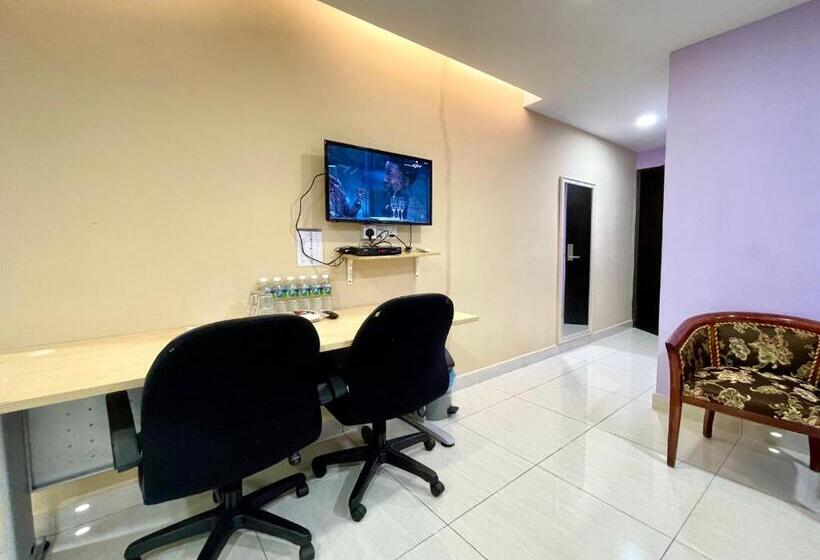 סוויטה נשיאותית, Hilltop Hotel Tanjung Malim