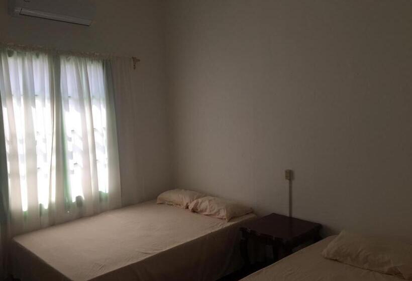اتاق استاندارد یک نفره, Hostal La Concordia
