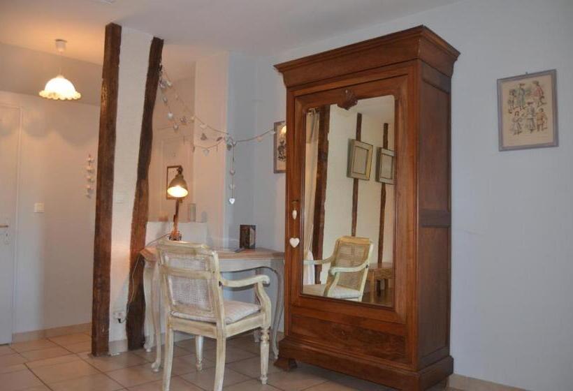 Номер Стандарт, La Maison Du Pecheur