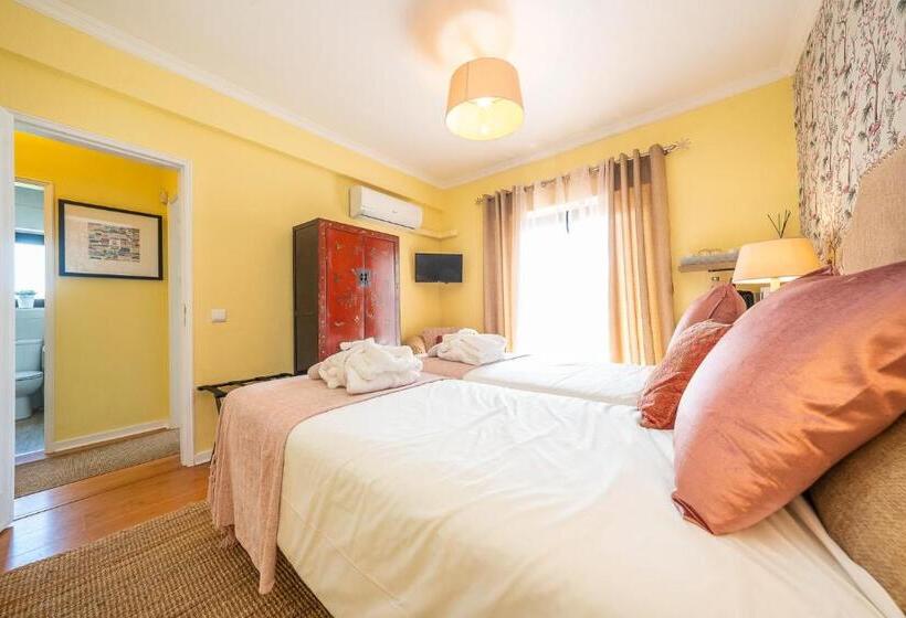 اتاق لوکس با بالکن, Lourenço S House Deluxe Cascais