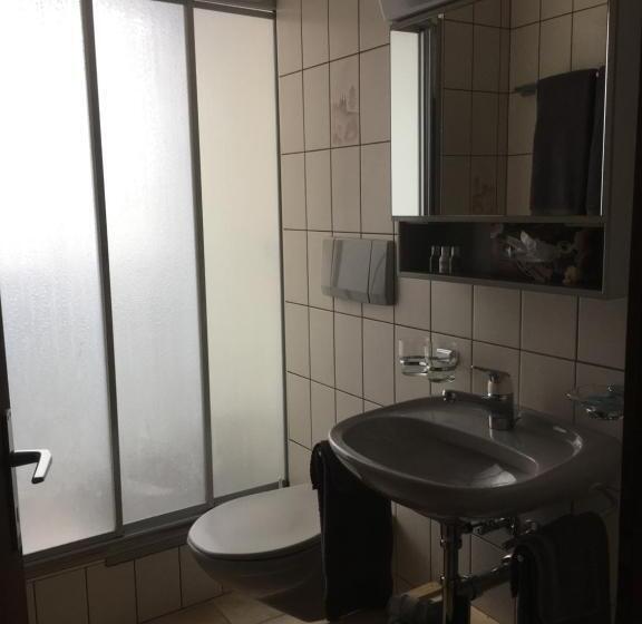 Номер Стандарт, B&b Le Quinquet