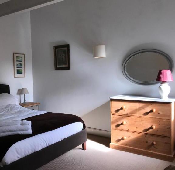 Дом 1 Спальня, Barnham Court Farm
