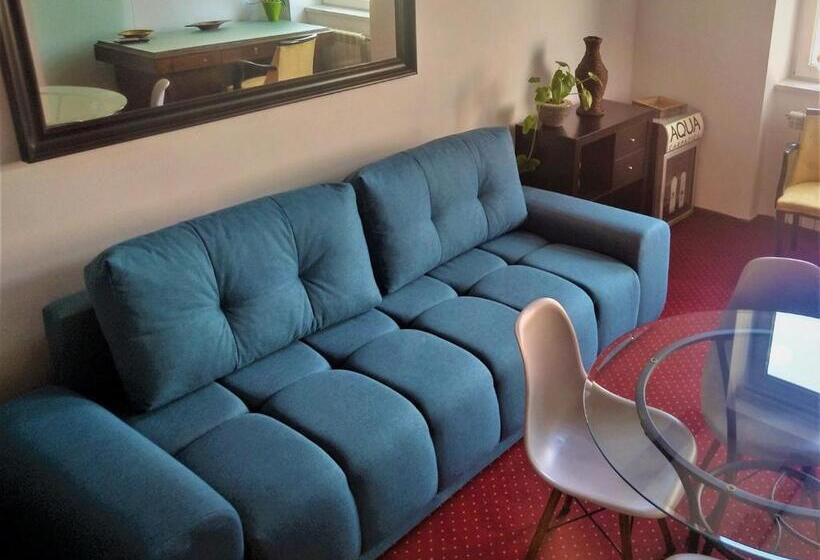 Апартаменты 1 Спальня, Casa Ado