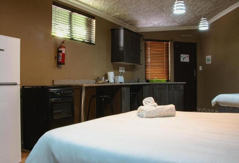 Семейный Номер Deluxe, Palm Inn Guesthouse