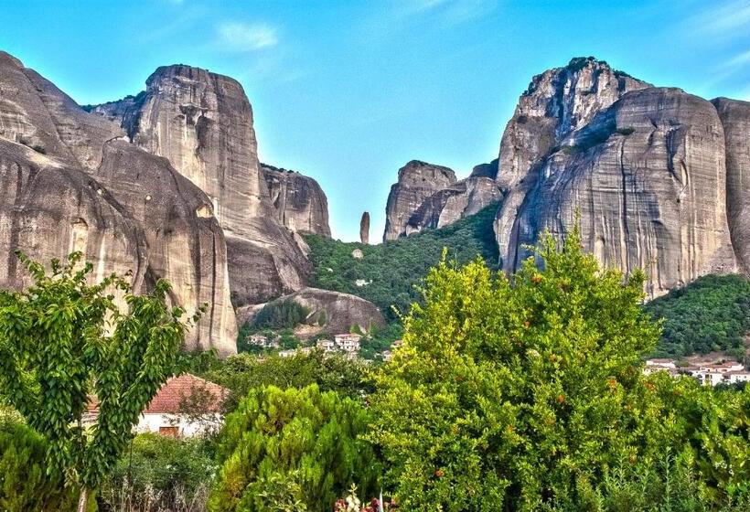 اتاق استاندارد با چشم‌اندازهای پانوراما, Doupiani House