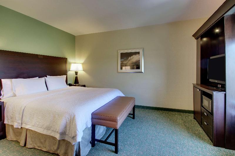 스위트 킹사이즈 침대, Hampton Inn Wilson Downtown