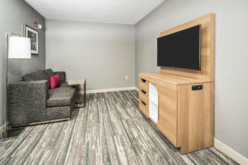 جناح سرير كينج, Hampton Inn Wilson Downtown